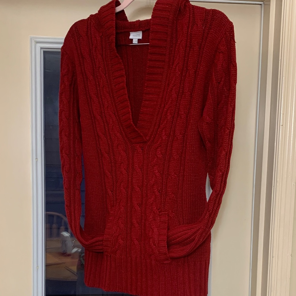 Red Cable Knit Pullover Kangaroo Sweater, Long V-Neck